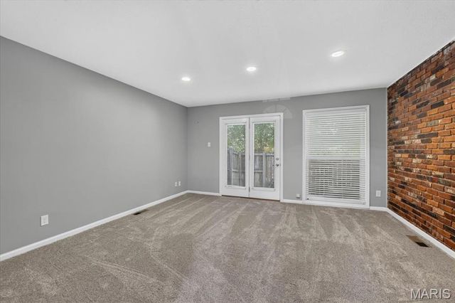 1107 Rue La Chelle Walk 1107, St Louis, MO 63141