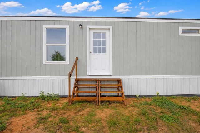 656 Road 57071, Cleveland, TX 77327