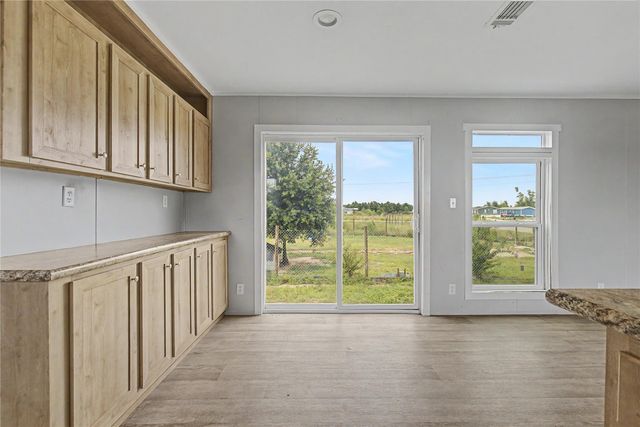 656 Road 57071, Cleveland, TX 77327