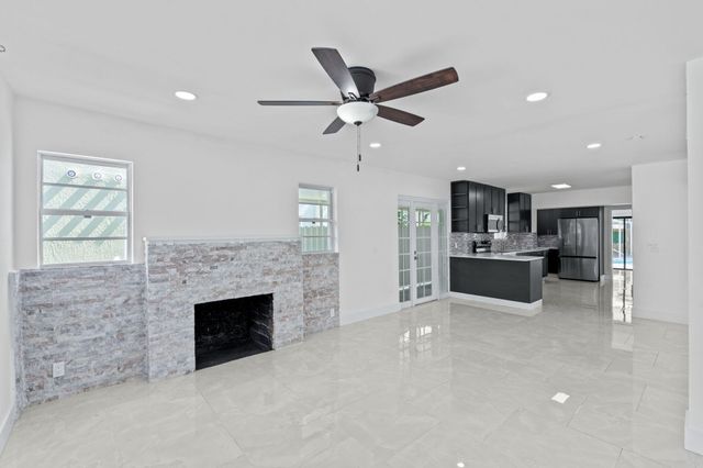 4324 Garden Avenue, West Palm Beach, FL 33405
