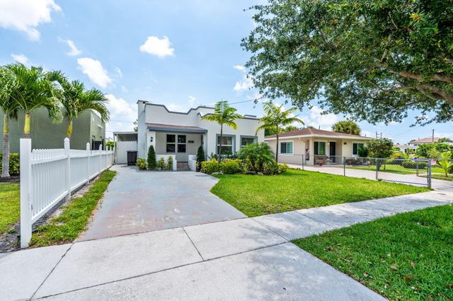 4324 Garden Avenue, West Palm Beach, FL 33405