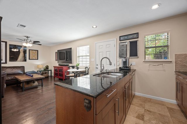 2101 Polaris Ave 7, Austin, TX 78757