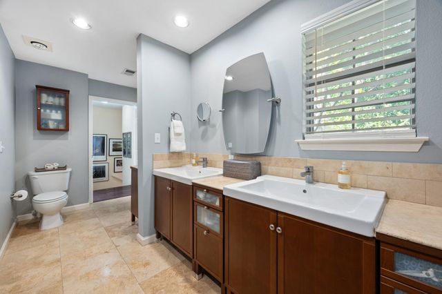 2101 Polaris Ave 7, Austin, TX 78757