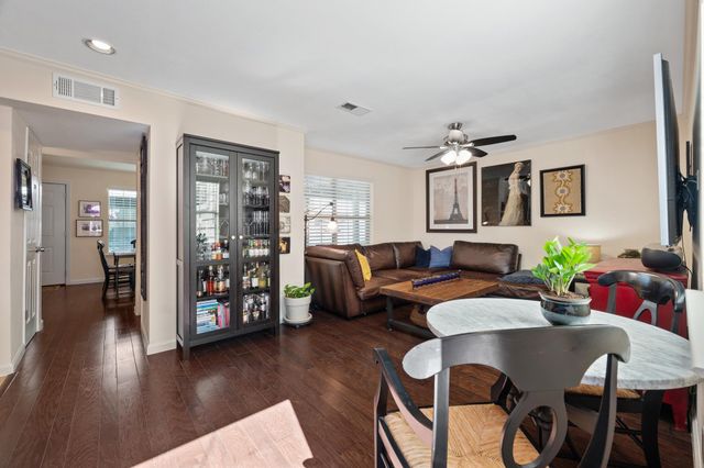 2101 Polaris Ave 7, Austin, TX 78757