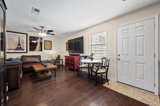 2101 Polaris Ave 7, Austin, TX 78757