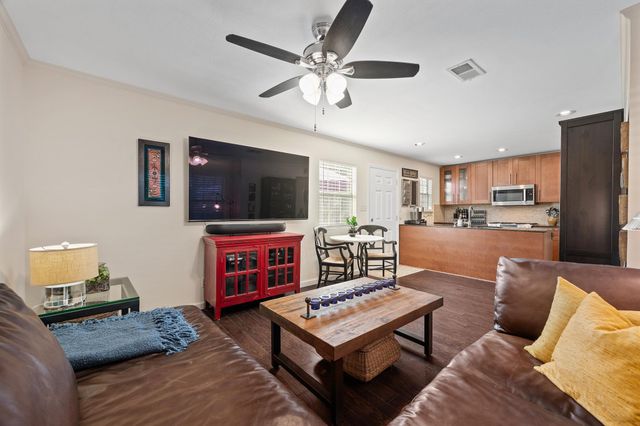2101 Polaris Ave 7, Austin, TX 78757