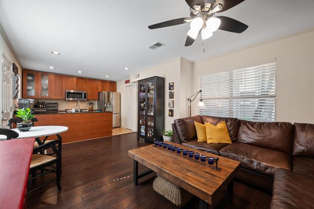 2101 Polaris Ave 7, Austin, TX 78757
