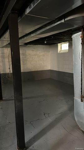 15480 Saratoga Street, Detroit, MI 48205