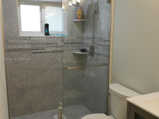 305 NW 42nd St, Boca Raton, FL 33431