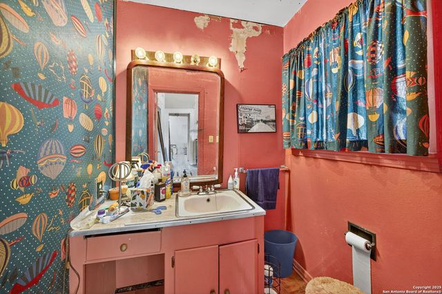 433 W Woodlawn Ave, San Antonio, TX 78212