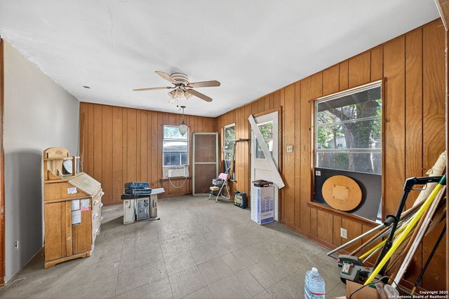 433 W Woodlawn Ave, San Antonio, TX 78212