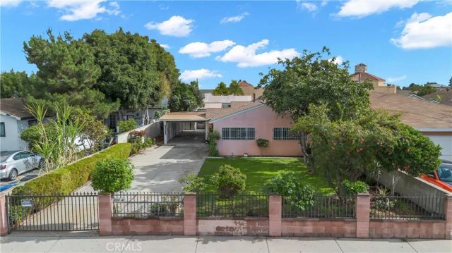 22214 Horst, Hawaiian Gardens, CA 90716