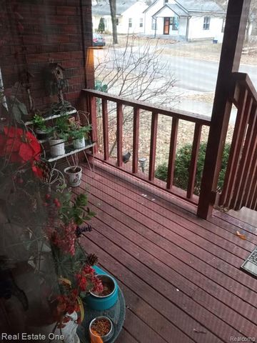 400 Stratford Road, Ferndale, MI 48220