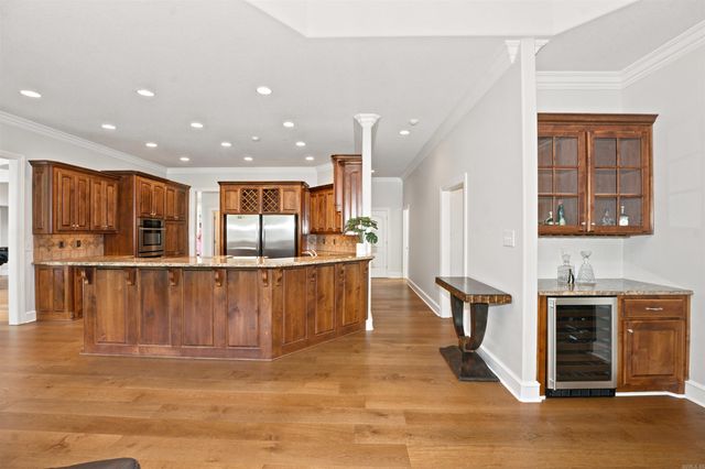 200 W Hillcrest Drive, Alexander, AR 72002