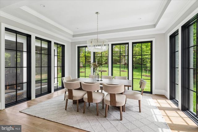 1515 CRESTWOOD LN, Mclean, VA 22101