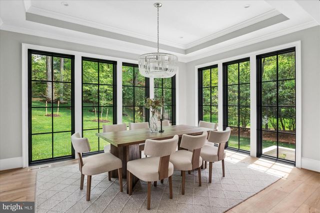 1515 CRESTWOOD LN, Mclean, VA 22101