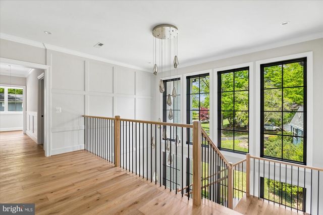 1515 CRESTWOOD LN, Mclean, VA 22101