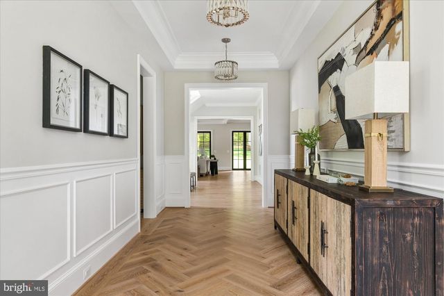 1515 CRESTWOOD LN, Mclean, VA 22101
