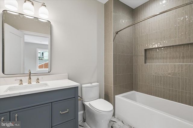 1515 CRESTWOOD LN, Mclean, VA 22101