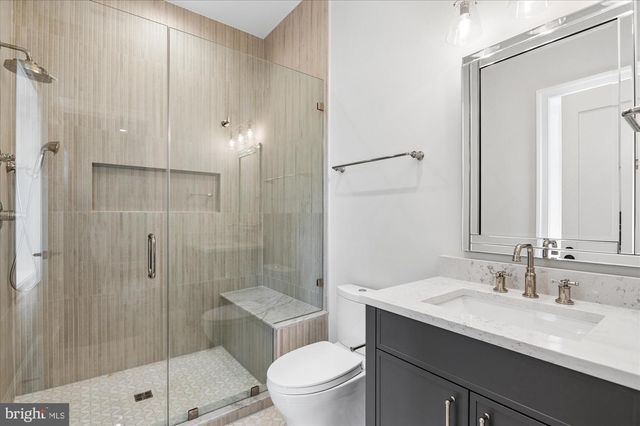 1515 CRESTWOOD LN, Mclean, VA 22101