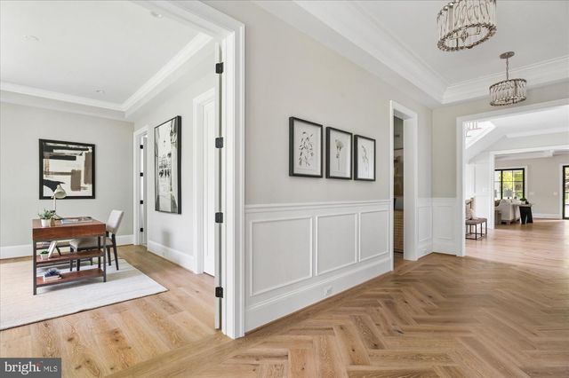 1515 CRESTWOOD LN, Mclean, VA 22101