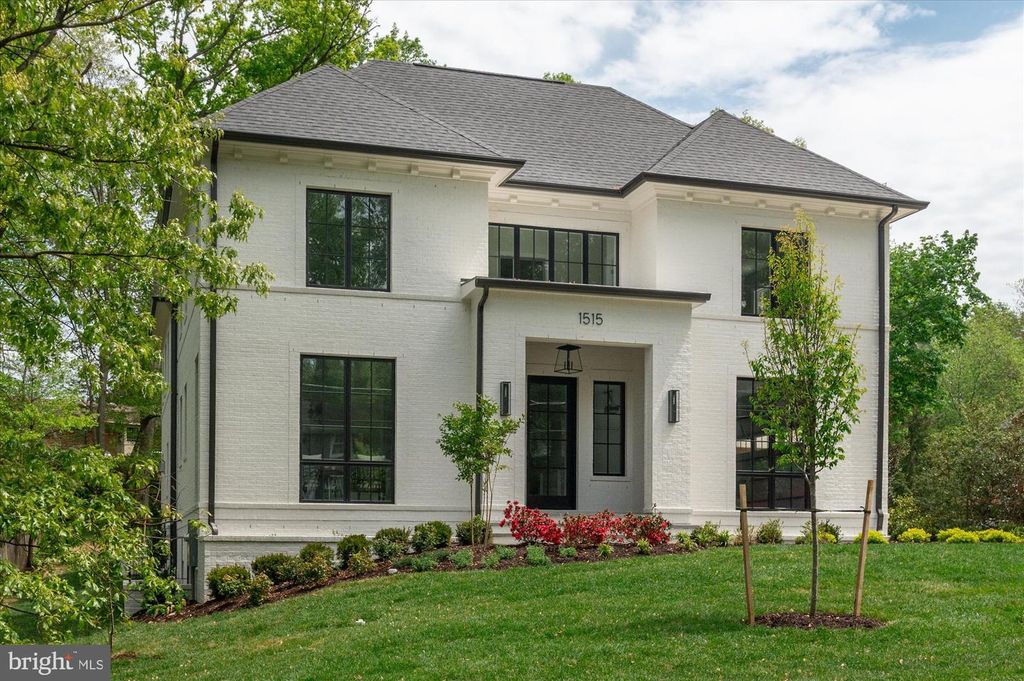 1515 CRESTWOOD LN, Mclean, VA 22101