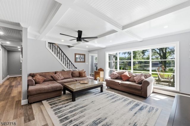 49 Oslo Dr, Rockaway Twp., NJ 07866