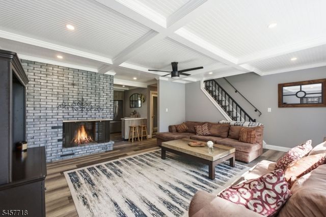 49 Oslo Dr, Rockaway Twp., NJ 07866