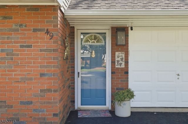 49 Oslo Dr, Rockaway Twp., NJ 07866