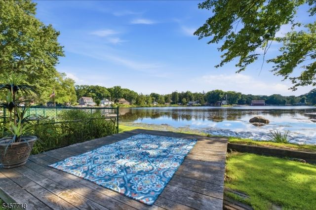 49 Oslo Dr, Rockaway Twp., NJ 07866