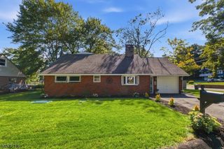 49 Oslo Dr, Rockaway Twp., NJ 07866