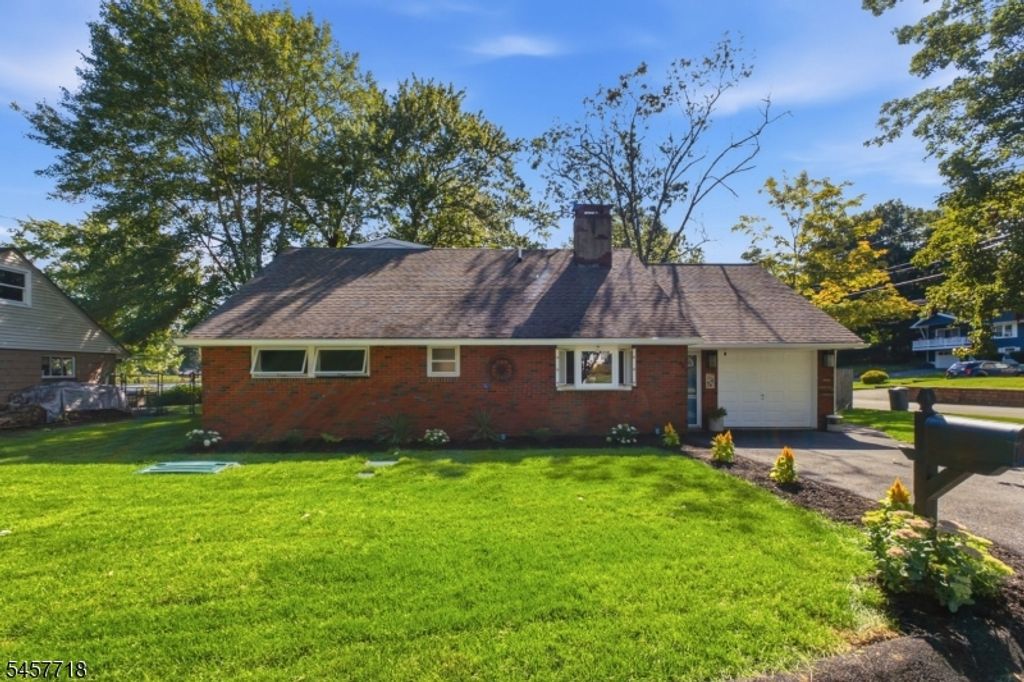 49 Oslo Dr, Rockaway Twp., NJ 07866