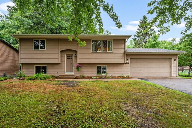 818 Orange Street, Lino Lakes, MN 55014