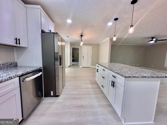 115 Creekside Lane, Covington, GA 30016