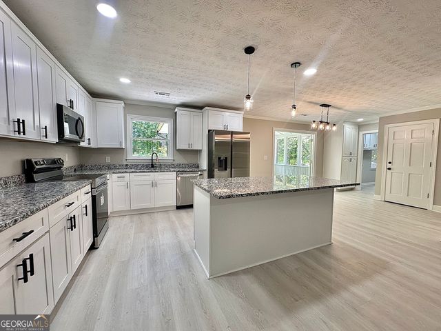 115 Creekside Lane, Covington, GA 30016