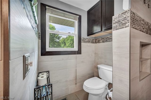 6321 Cardinal Hill NW, North Canton, OH 44720