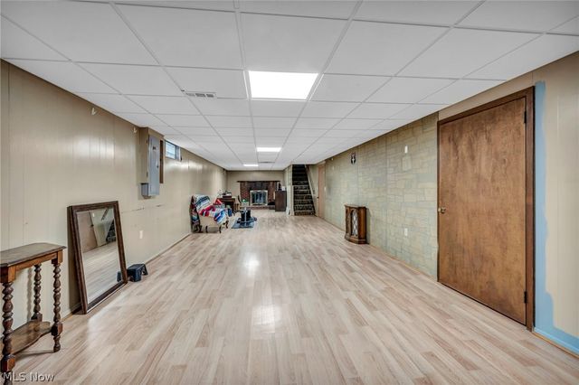 6321 Cardinal Hill NW, North Canton, OH 44720