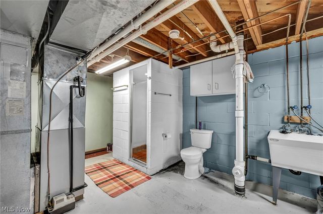 6321 Cardinal Hill NW, North Canton, OH 44720