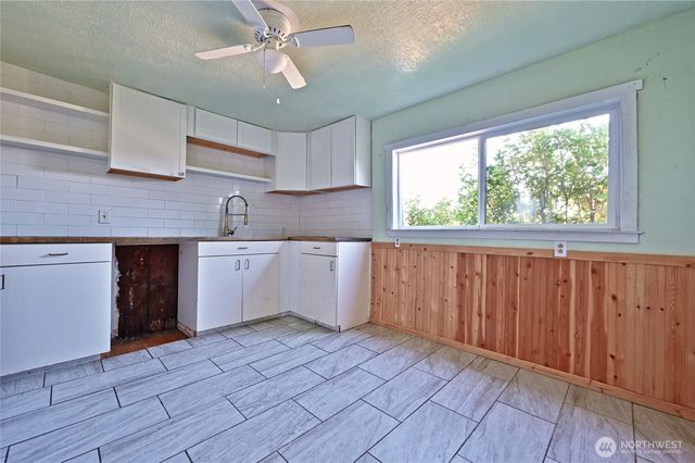 917 Cogean, Bremerton, WA 98337