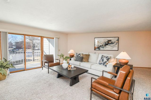 4601 S Oxbow Ave Avenue 205, Sioux Falls, SD 57106