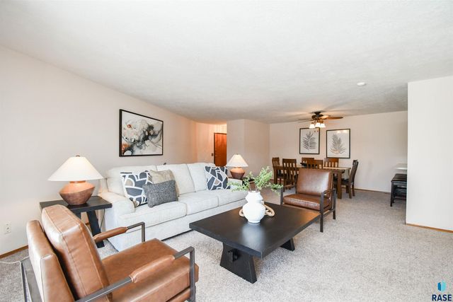 4601 S Oxbow Ave Avenue 205, Sioux Falls, SD 57106