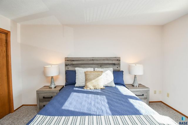 4601 S Oxbow Ave Avenue 205, Sioux Falls, SD 57106