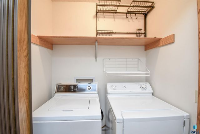 4601 S Oxbow Ave Avenue 205, Sioux Falls, SD 57106