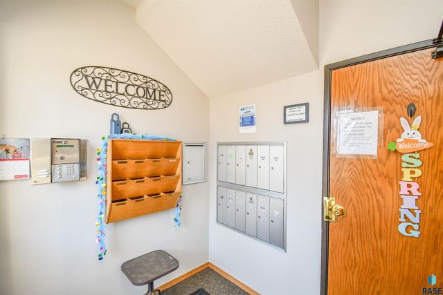 4601 S Oxbow Ave Avenue 205, Sioux Falls, SD 57106