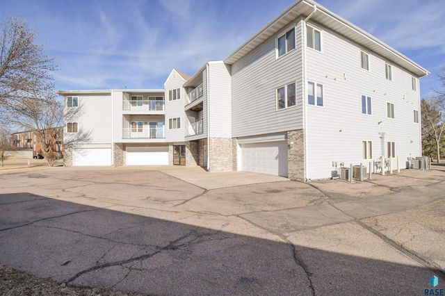 4601 S Oxbow Ave Avenue 205, Sioux Falls, SD 57106