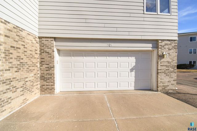 4601 S Oxbow Ave Avenue 205, Sioux Falls, SD 57106