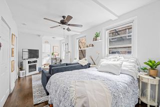 321 E 43rd St Apt 815, New York City, NY 10017