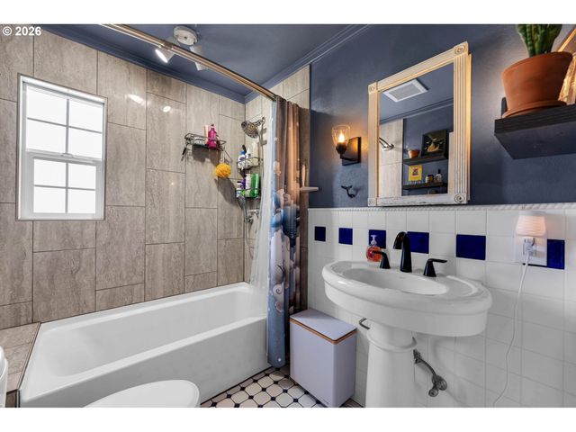 761 S 25TH Pl, Ridgefield, WA 98642