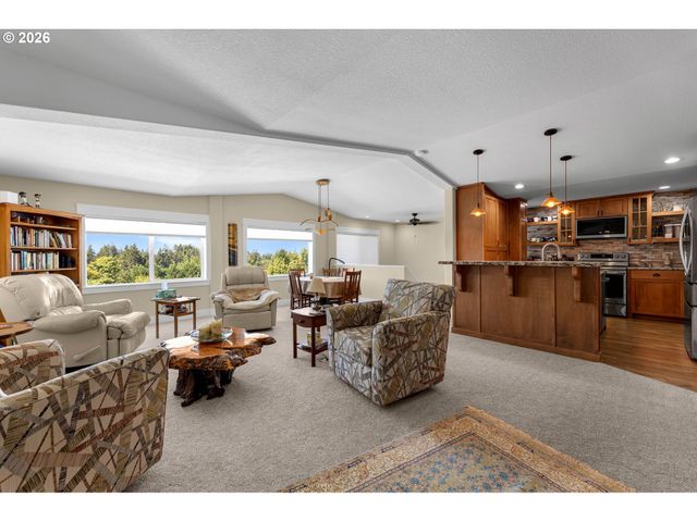 761 S 25TH Pl, Ridgefield, WA 98642
