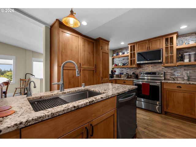 761 S 25TH Pl, Ridgefield, WA 98642